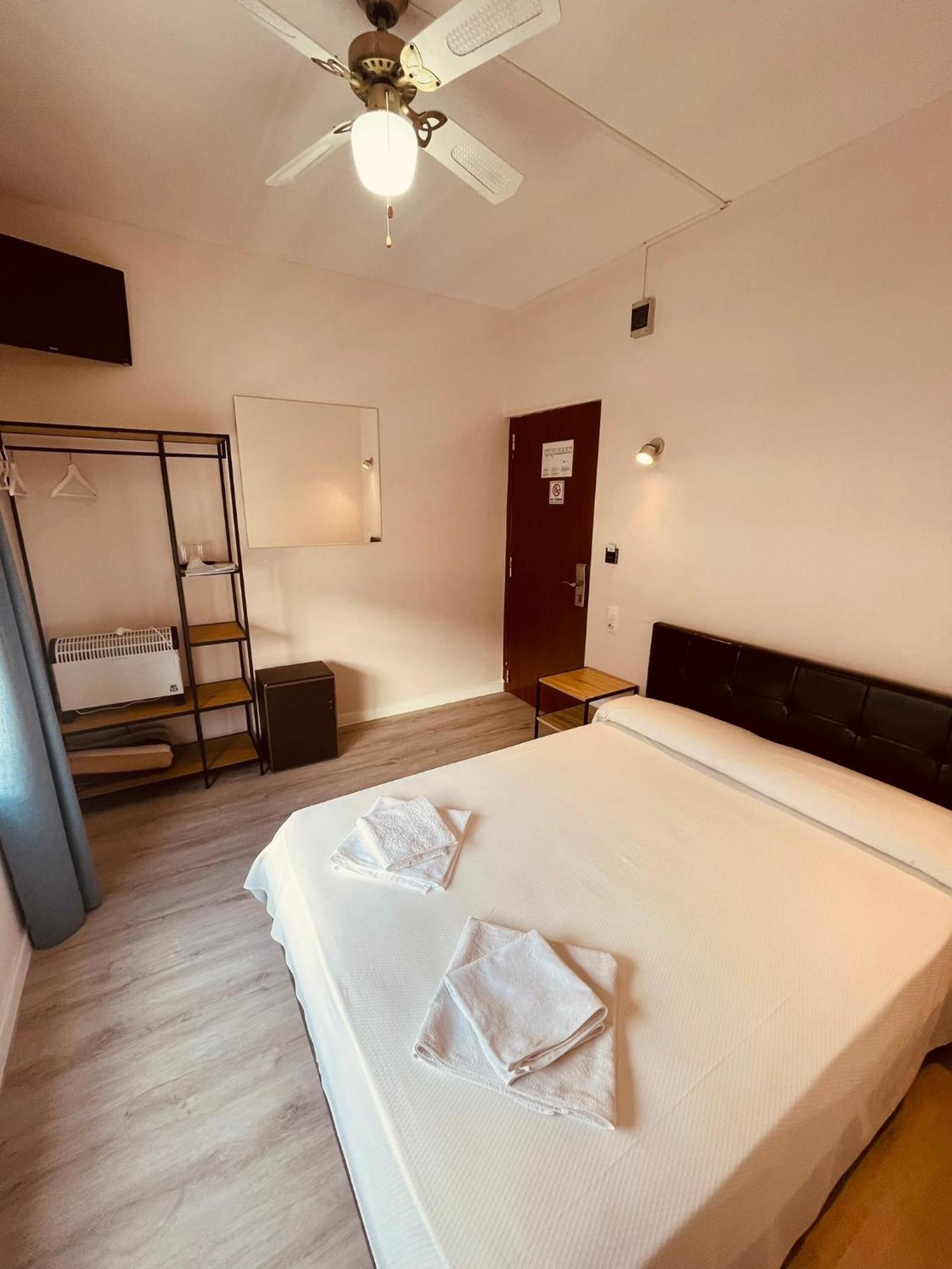 Colibri Hotel Calella Bagian luar foto