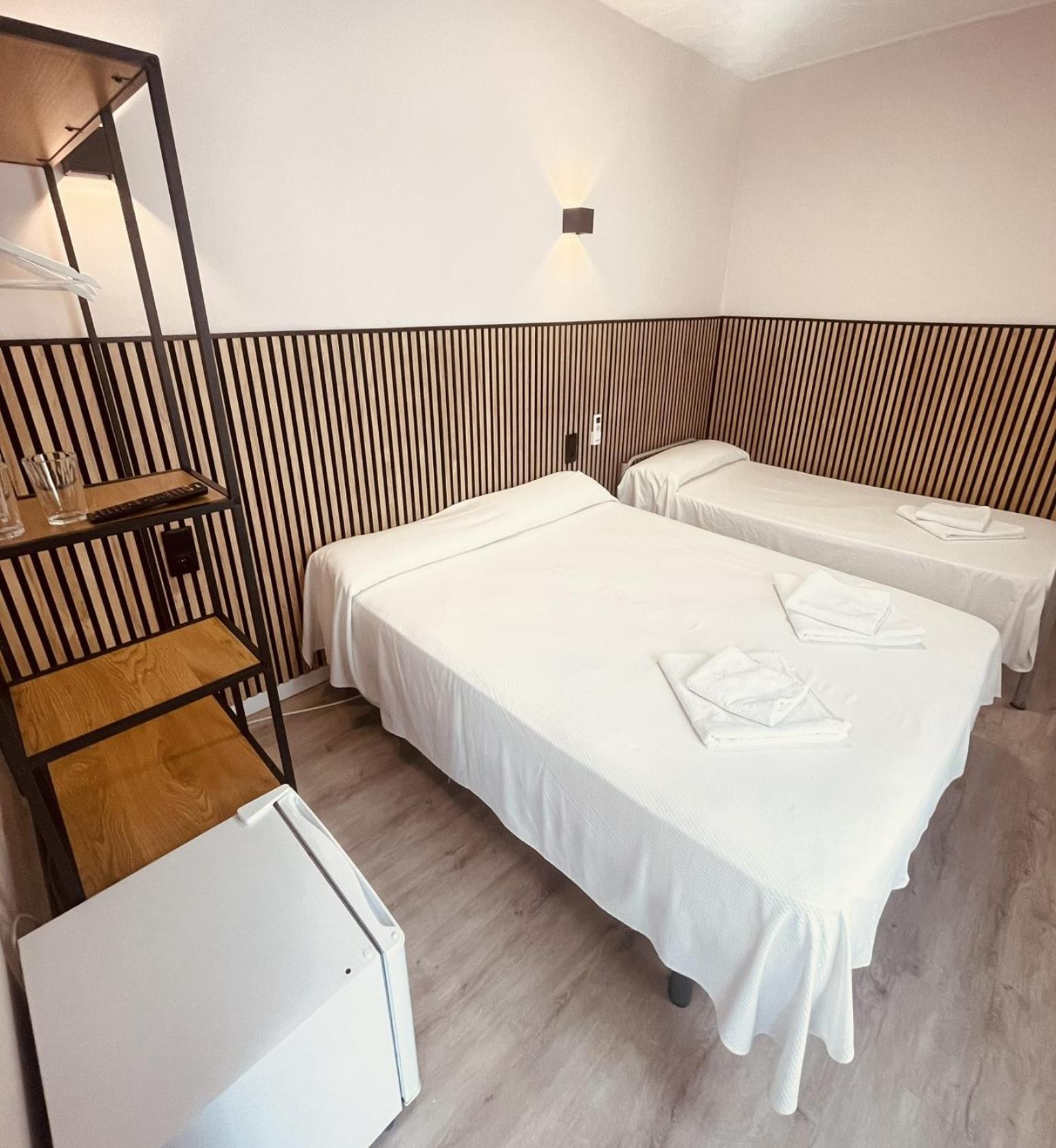 Colibri Hotel Calella Ruang foto