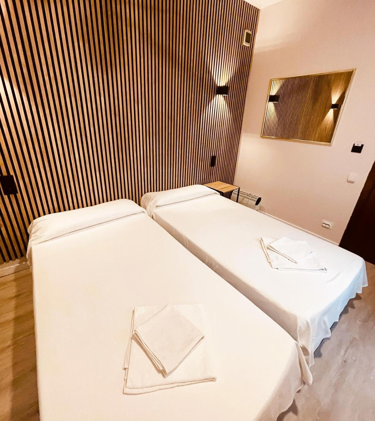 Colibri Hotel Calella Bagian luar foto