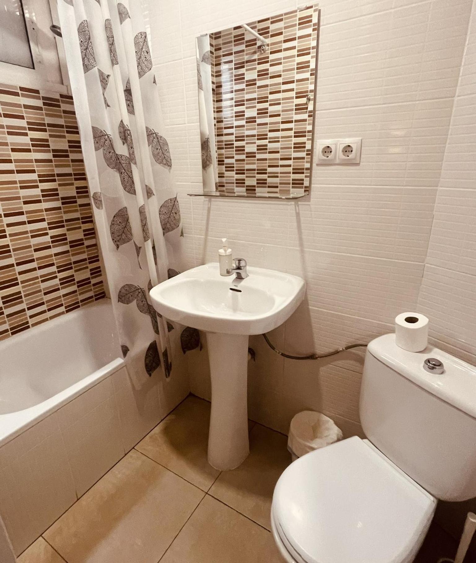 Colibri Hotel Calella Ruang foto