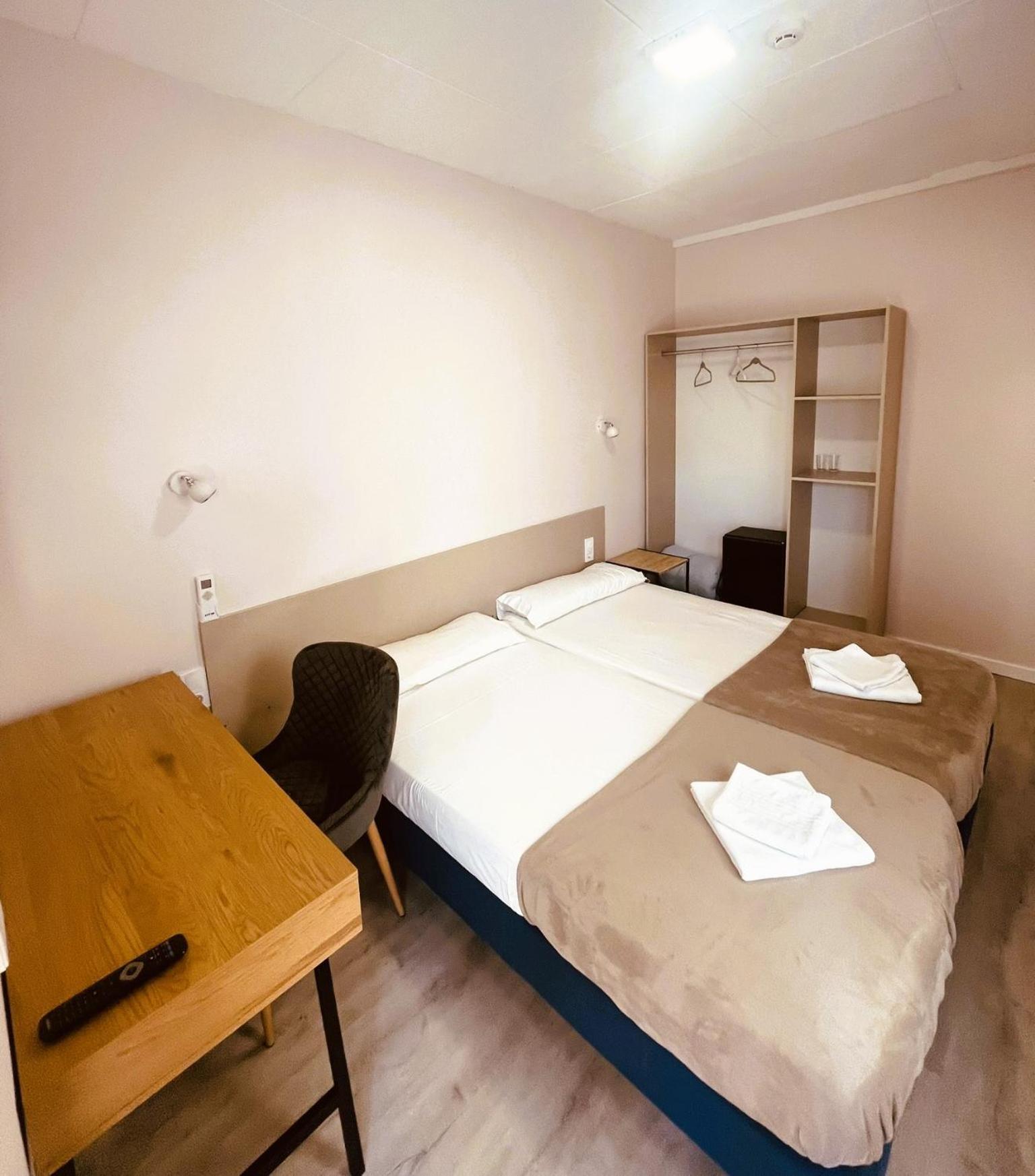 Colibri Hotel Calella Ruang foto