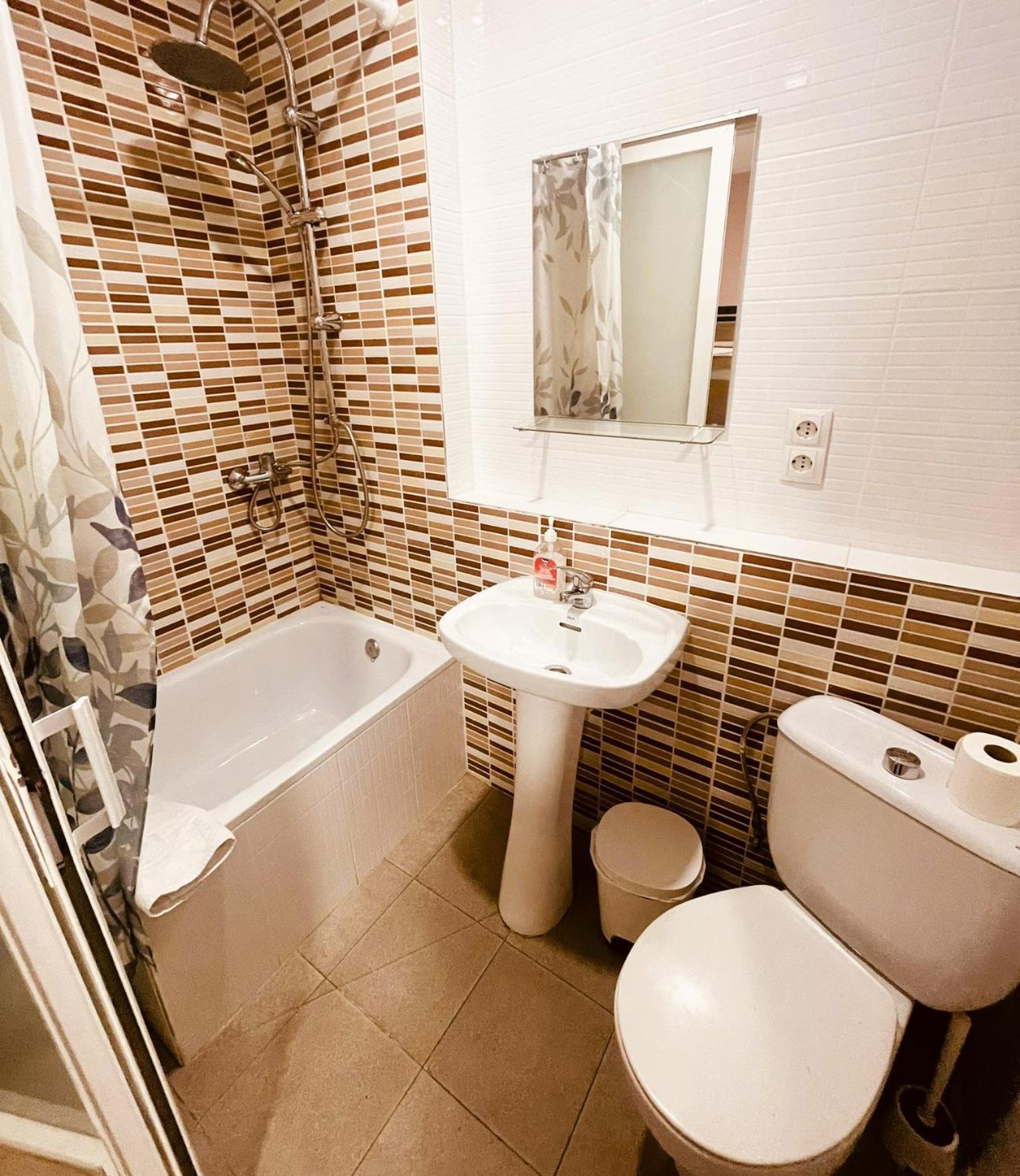 Colibri Hotel Calella Ruang foto