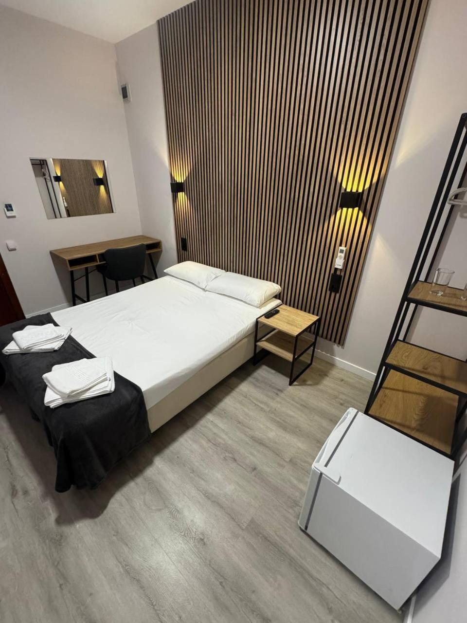 Colibri Hotel Calella Bagian luar foto