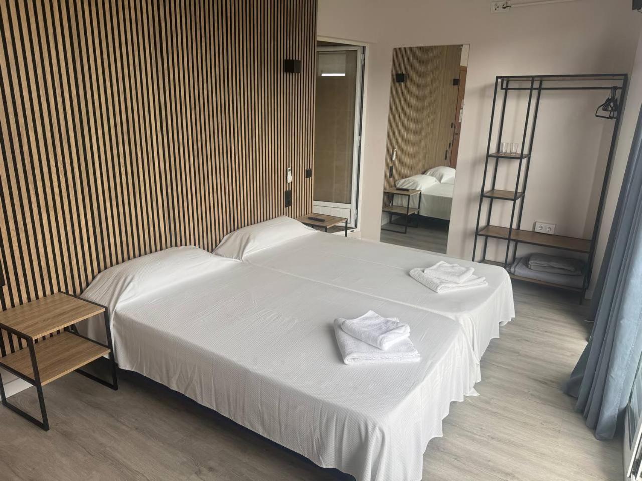 Colibri Hotel Calella Ruang foto